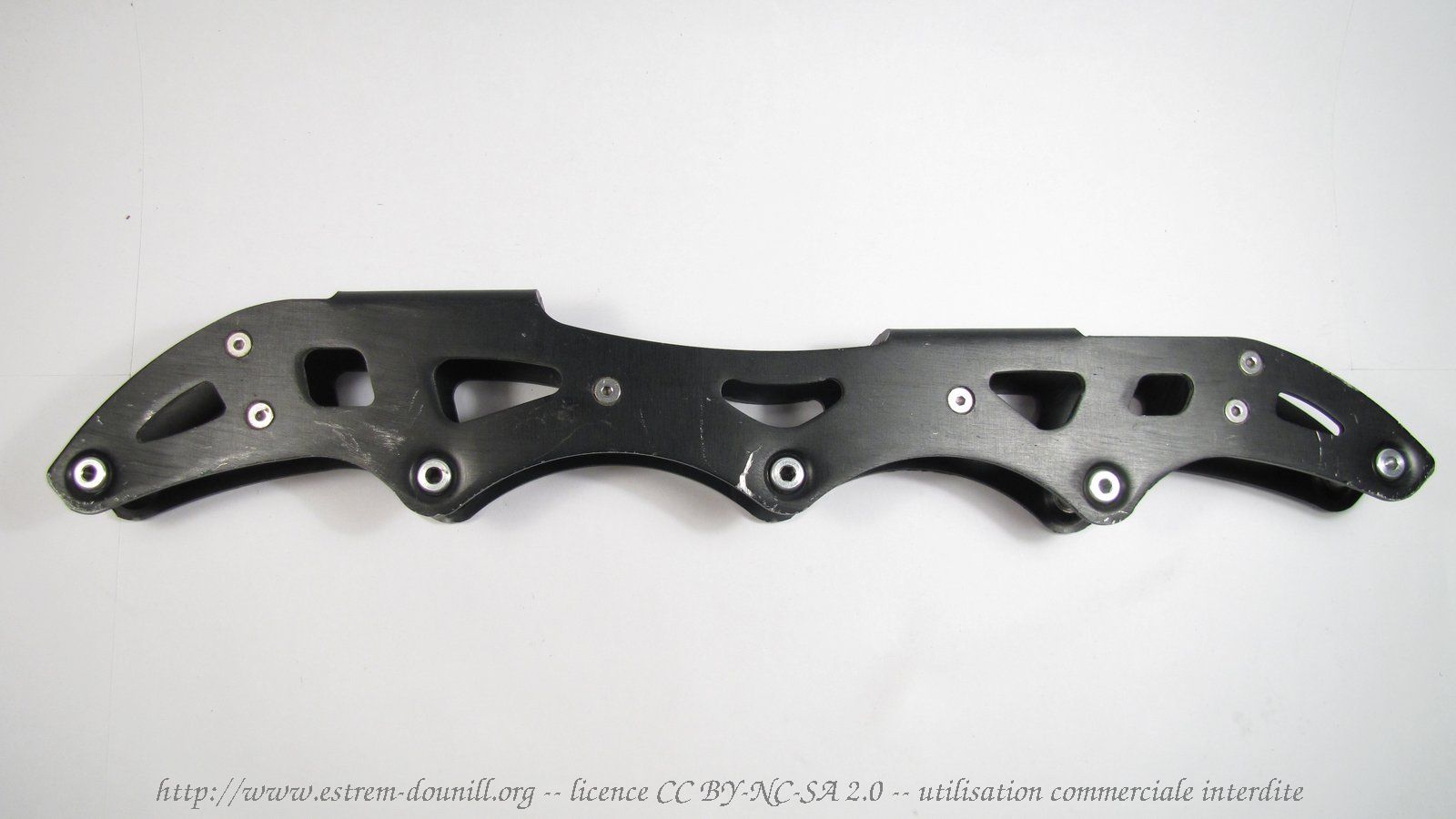 BJ_concept_4x100_1x90_droite.jpg
