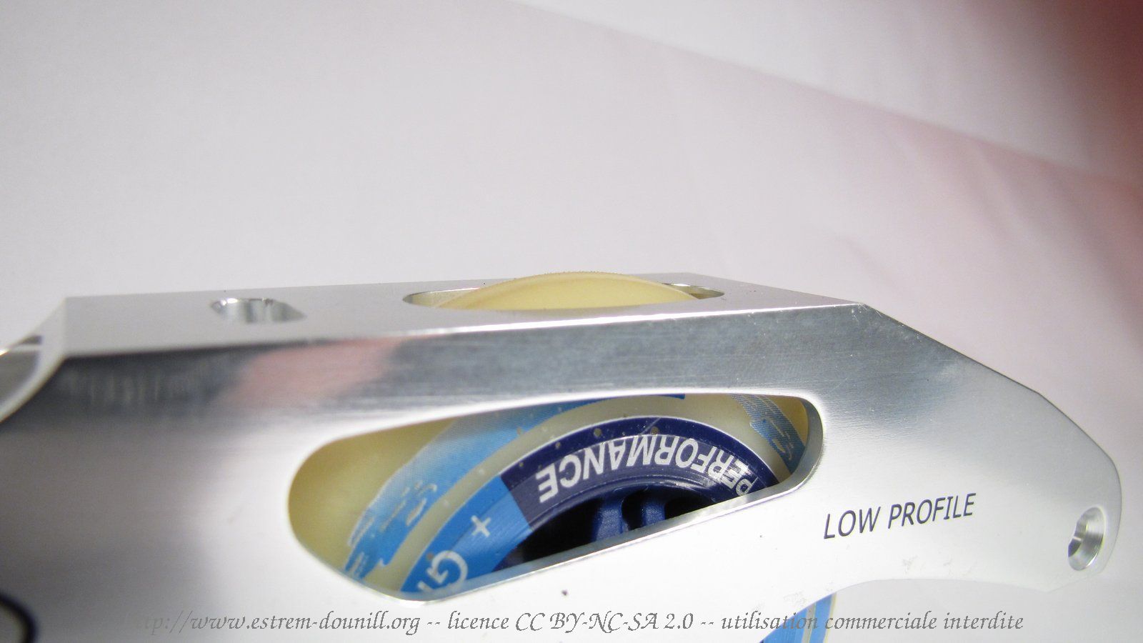 boen_XR340_detail_2eme_roue_depasse.jpg