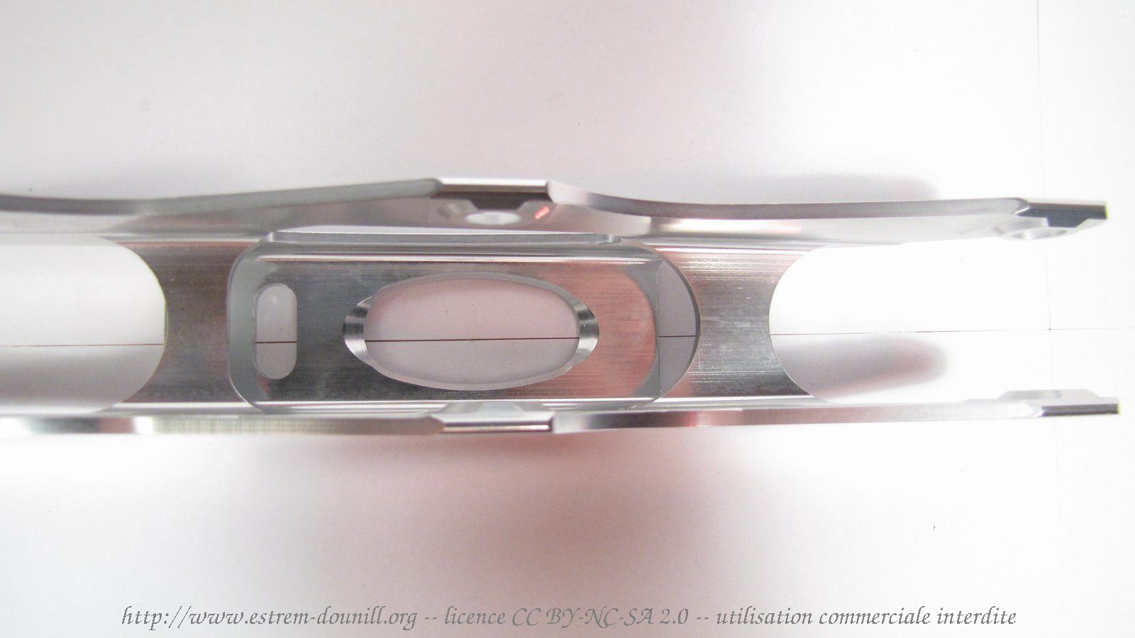 boen_XR340_detail_embase_avant.jpg