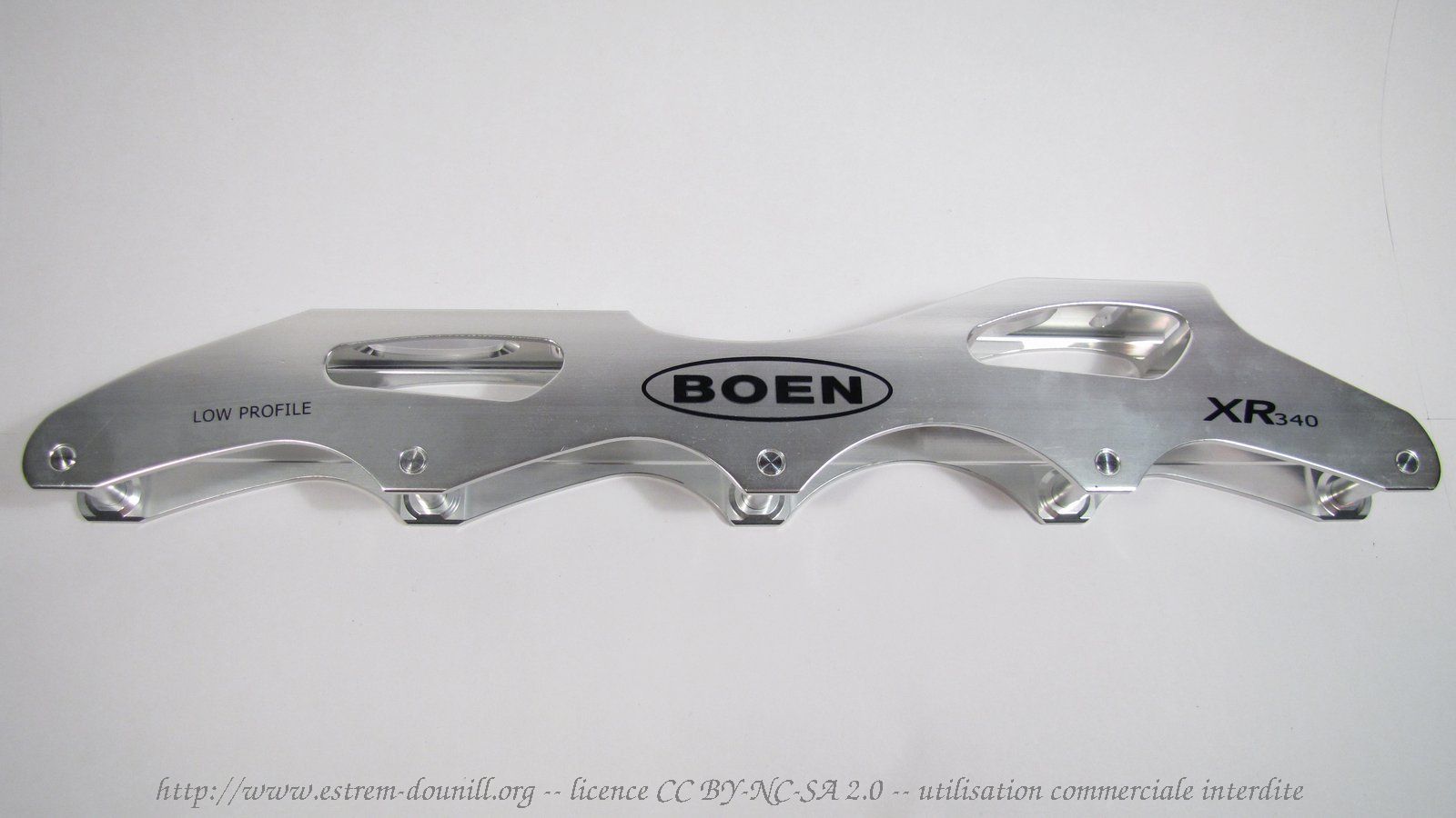 boen_XR340_gauche.jpg
