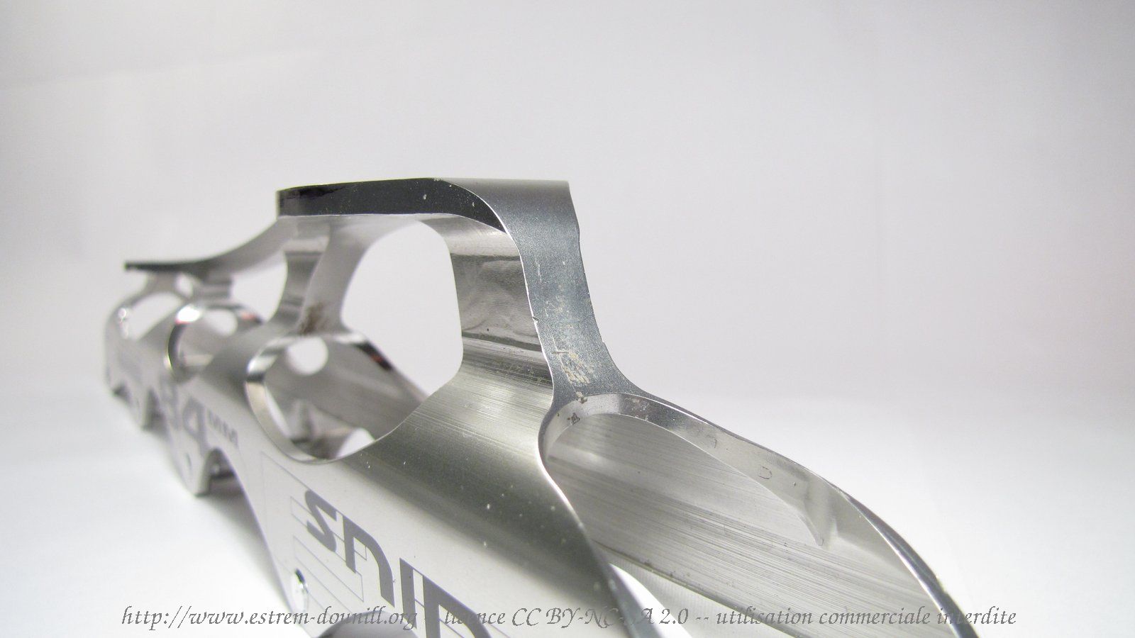 bont_sniper_84_detail_arriere.jpg