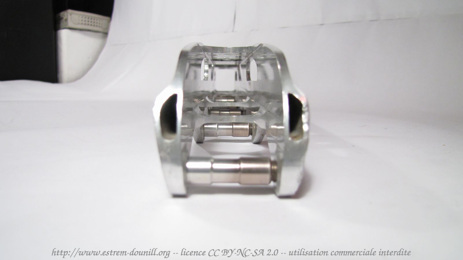 cadomotus_pro_downhill_6x84_avant.jpg