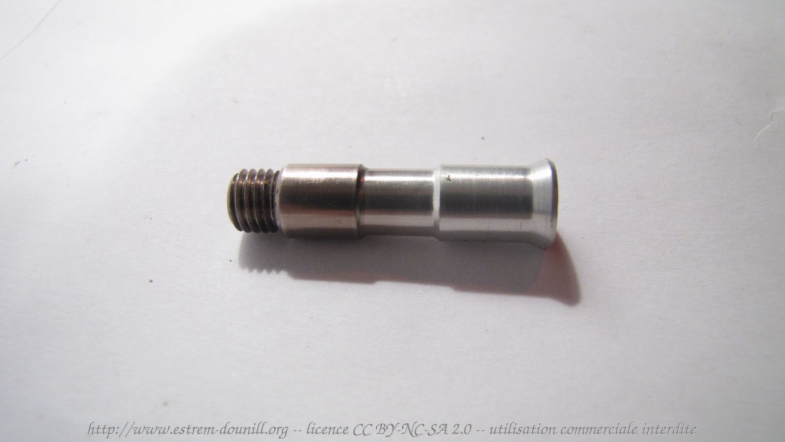 cadomotus_pro_downhill_6x84_detail_axe.jpg