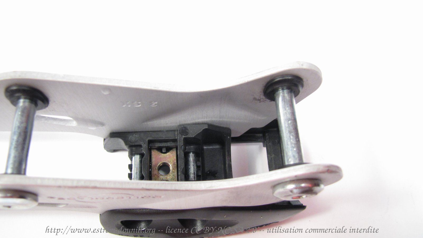 evolution_platines_detail_rivets.jpg