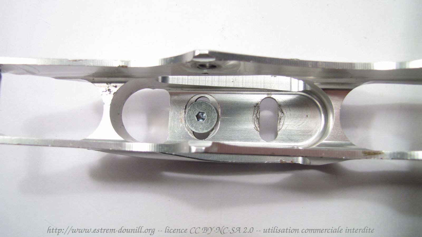 maple_diamond_84_detail_fraisage_195mm_et_vis_plate.jpg