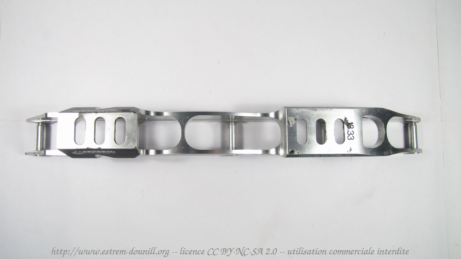 mariani_13.33_84mm_dessus.jpg