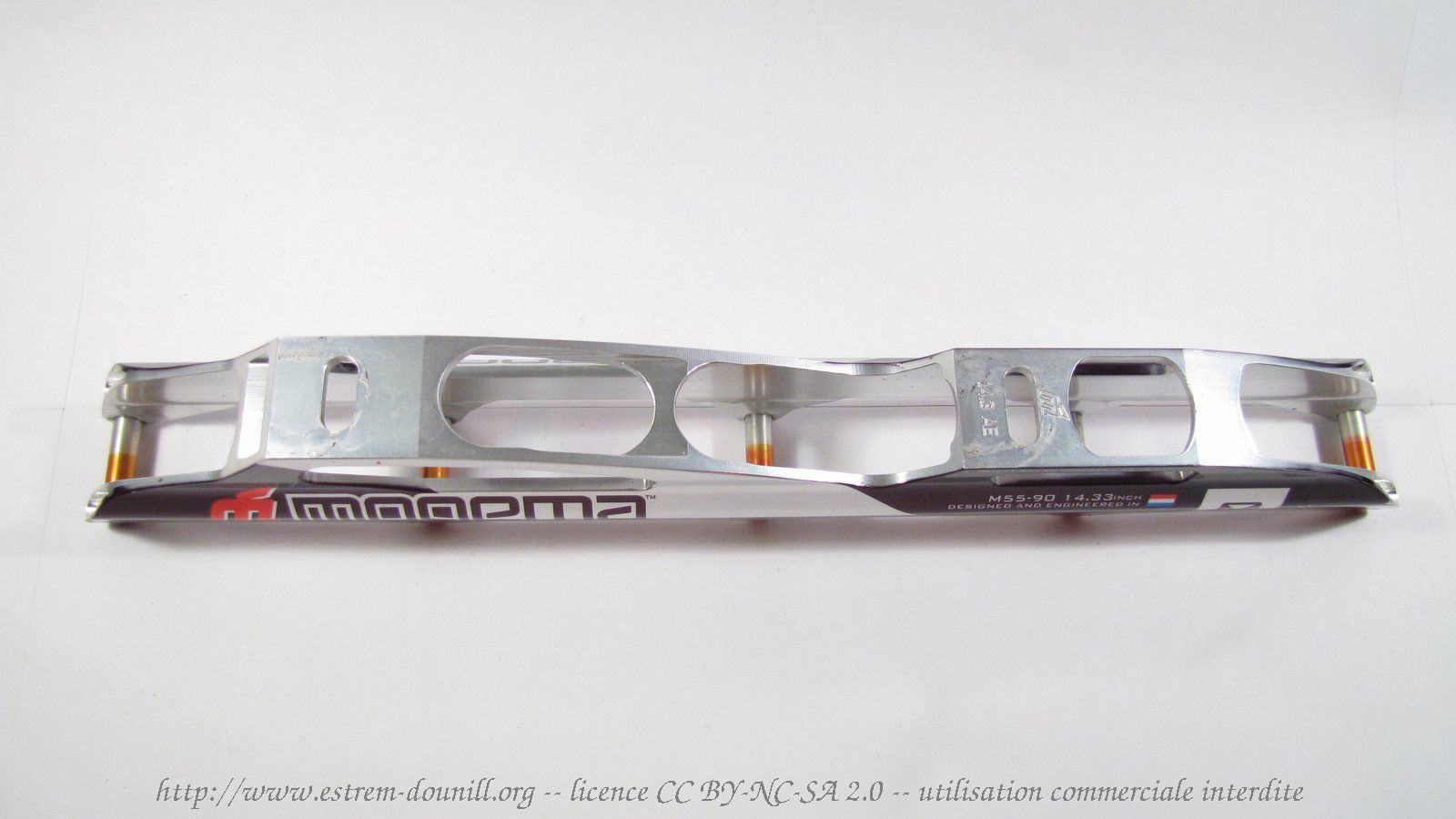 mogema_M55-90_dessus.jpg
