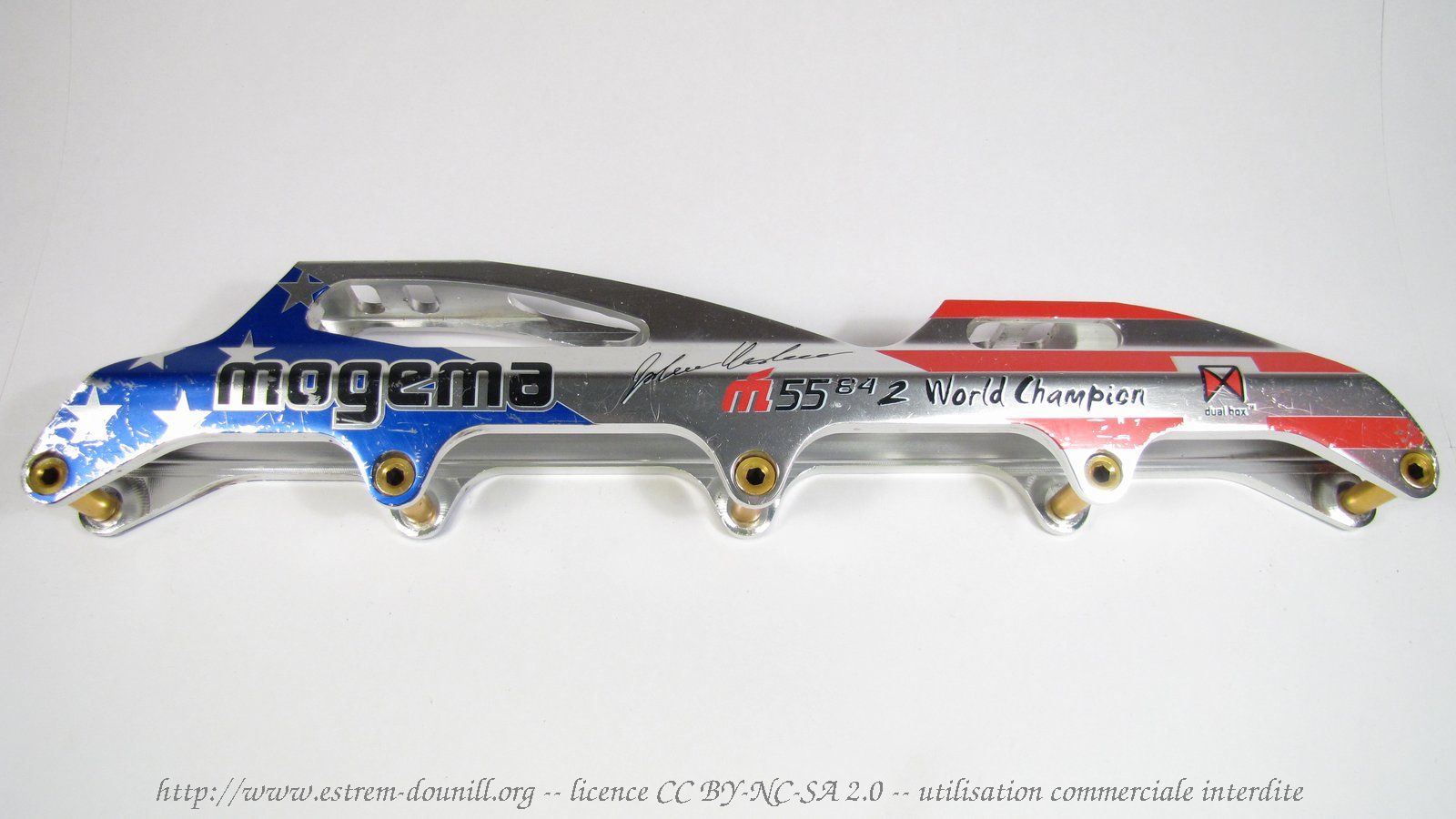mogema_M55_84_2_world_champion_droite.jpg