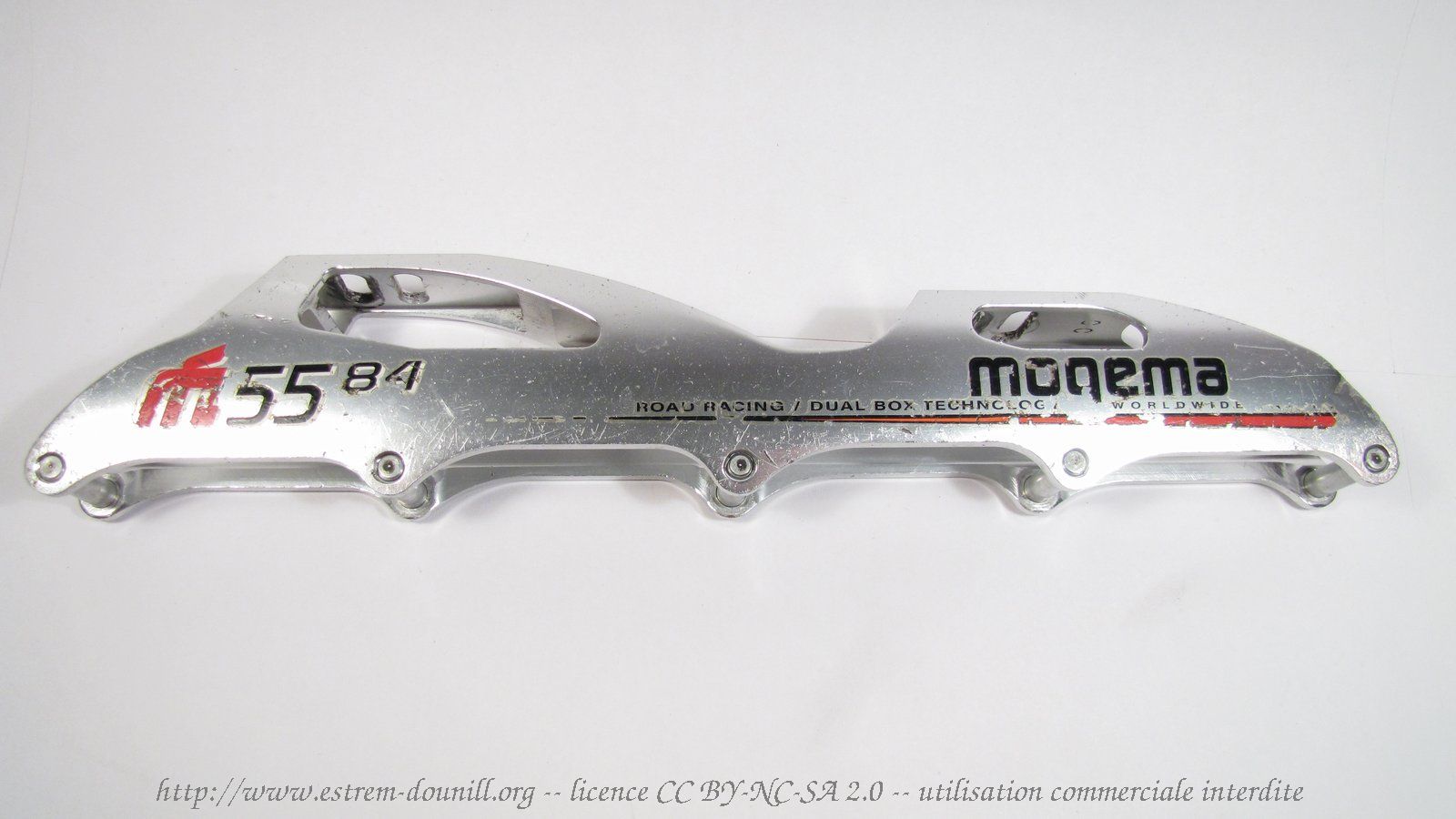 mogema_M55_84_droite.jpg