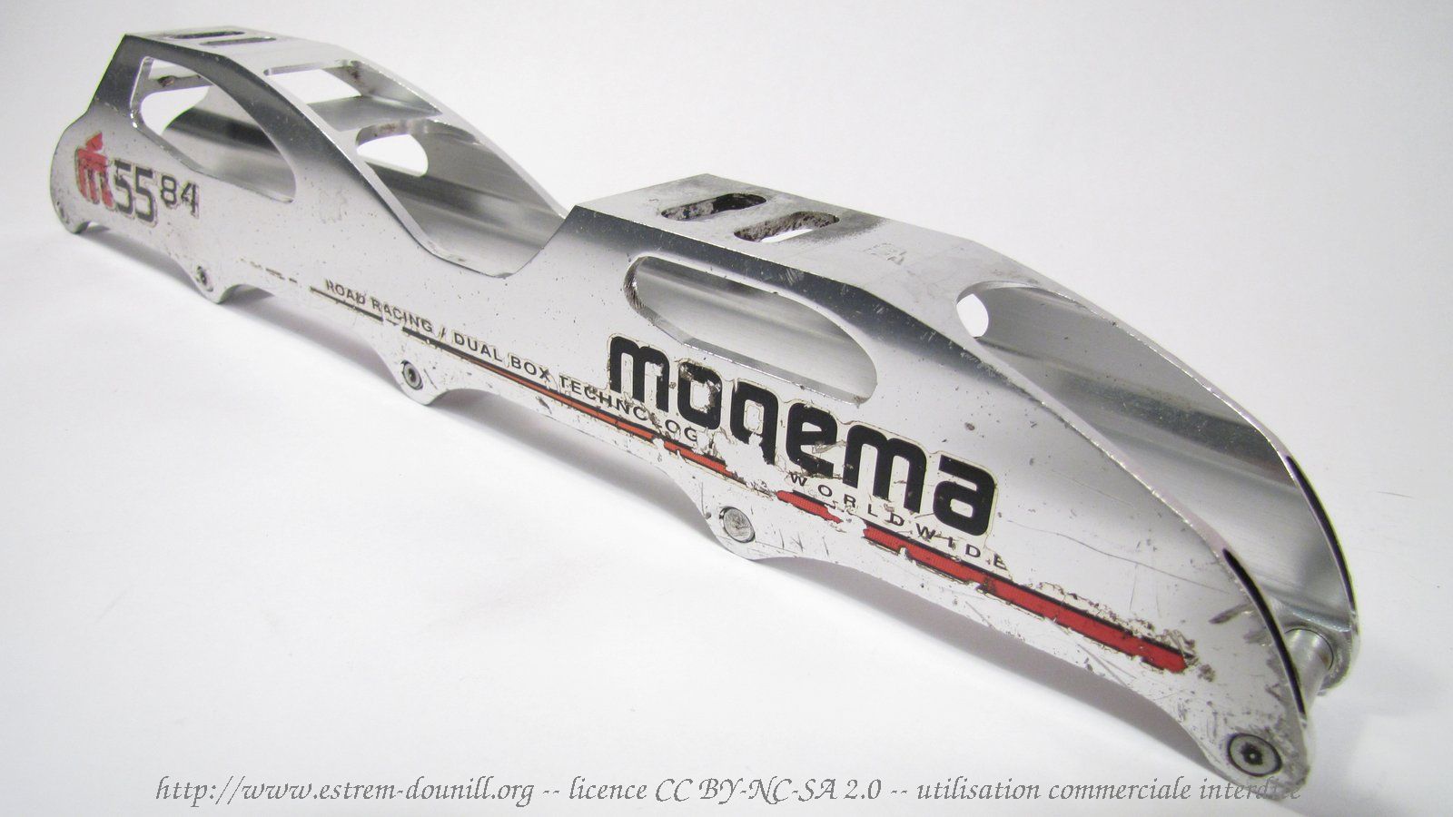 mogema_M55_84_profil_avant.jpg