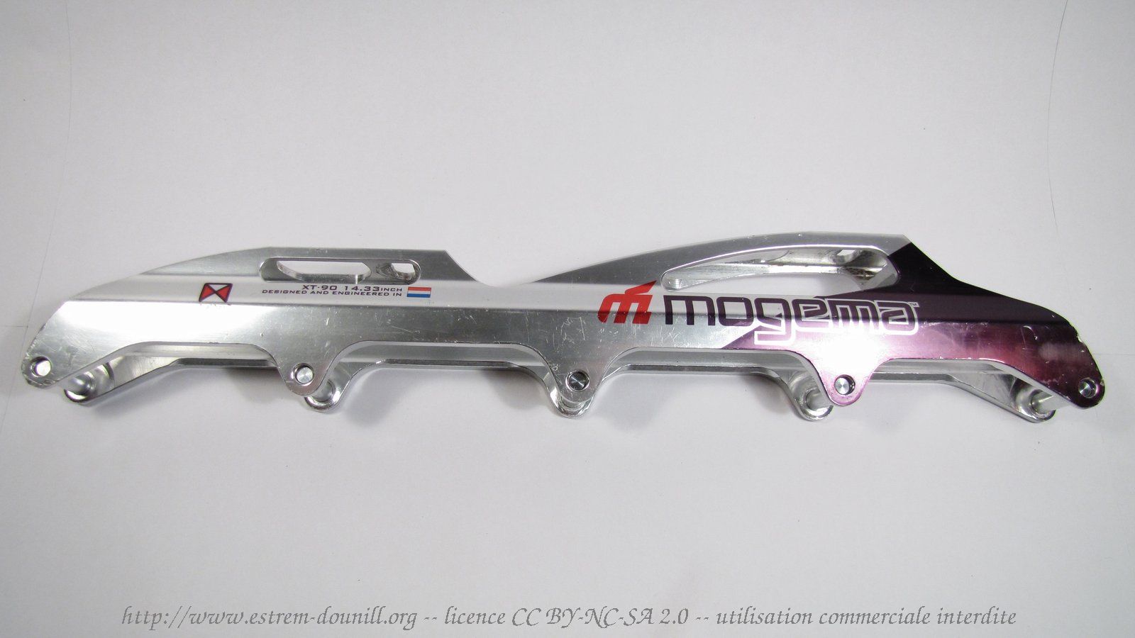 mogema_XT-90_gauche.jpg
