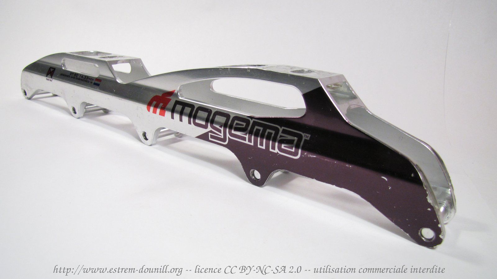 mogema_XT-90_profil_arriere.jpg