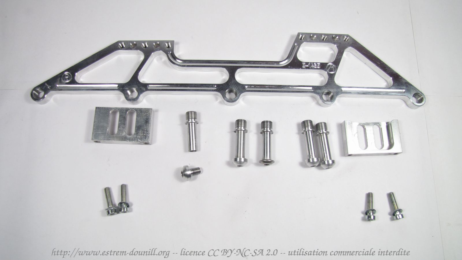 monoframe_5x84_detail_kit.jpg