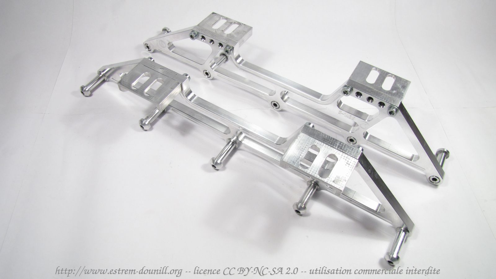 monoframe_5x84_ensemble_droite_gauche.jpg
