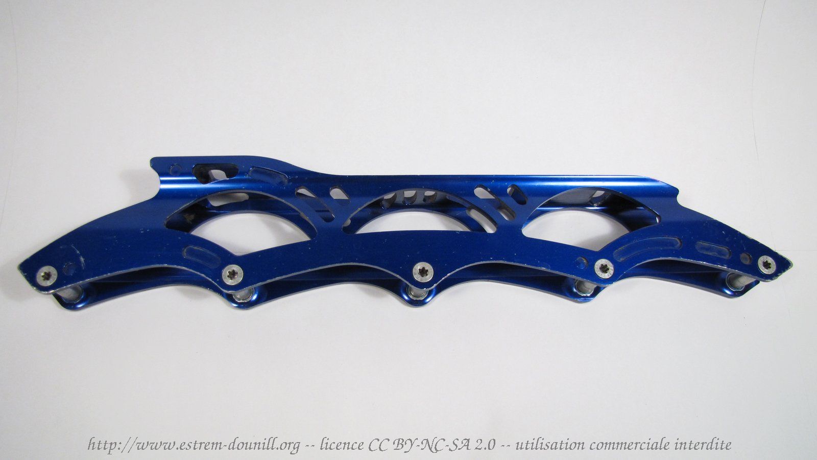 powerslide_venom13.3_droite.jpg
