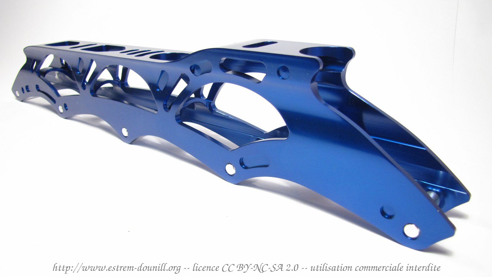 powerslide_venom14.3_profil_arriere.jpg
