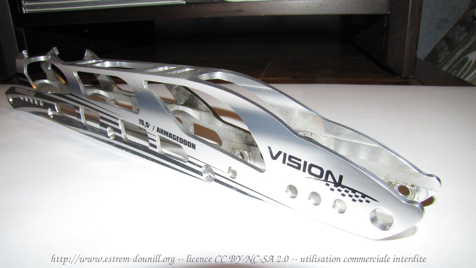 powerslide_vision_armageddon_profil_avant.jpg