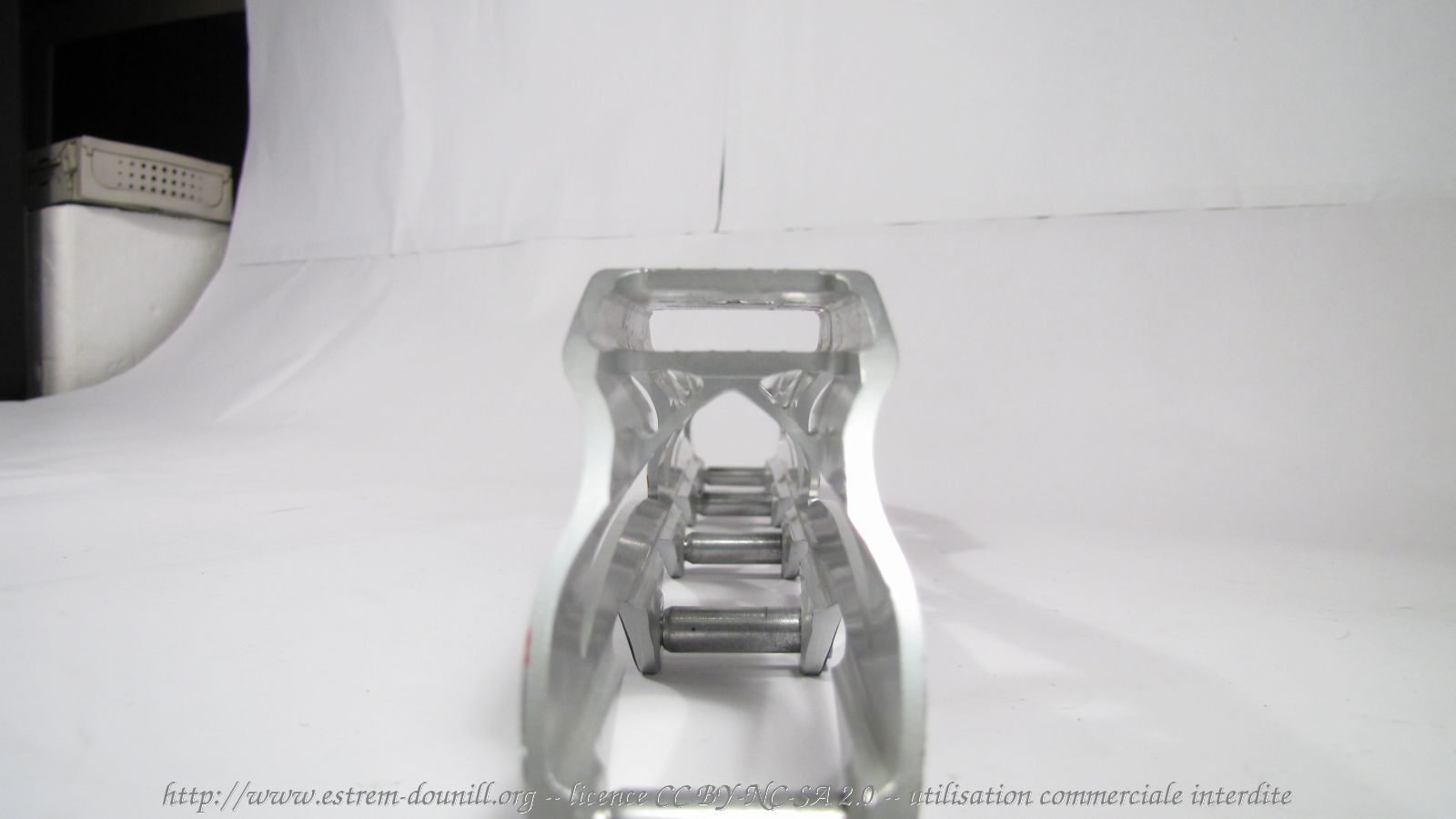 roces_T500_84_arriere.jpg