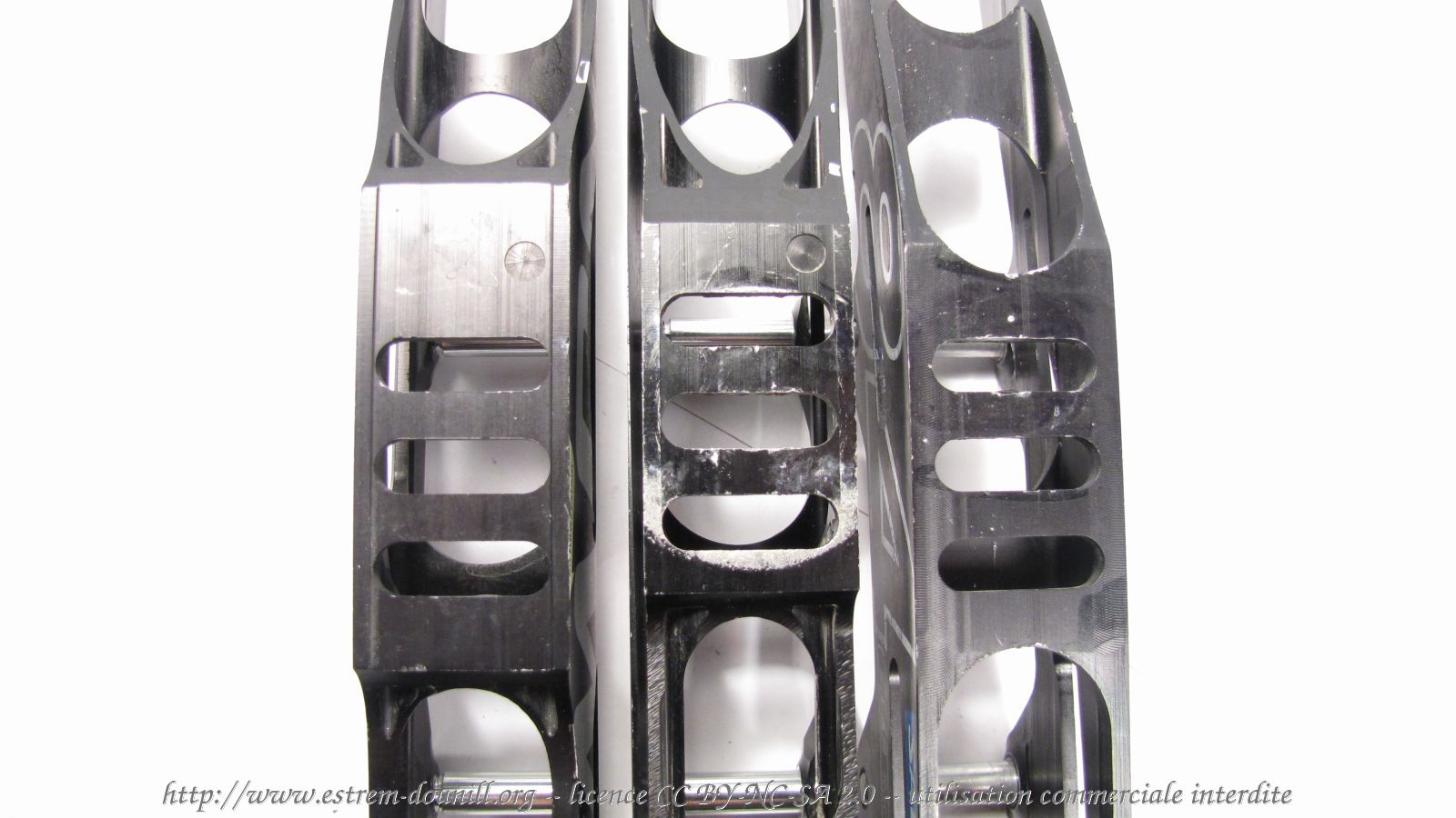 salomon_S.LAB_RacingArch_340mm_84_comparaison_S.LAB_tension_force_detail_embase_avant.jpg