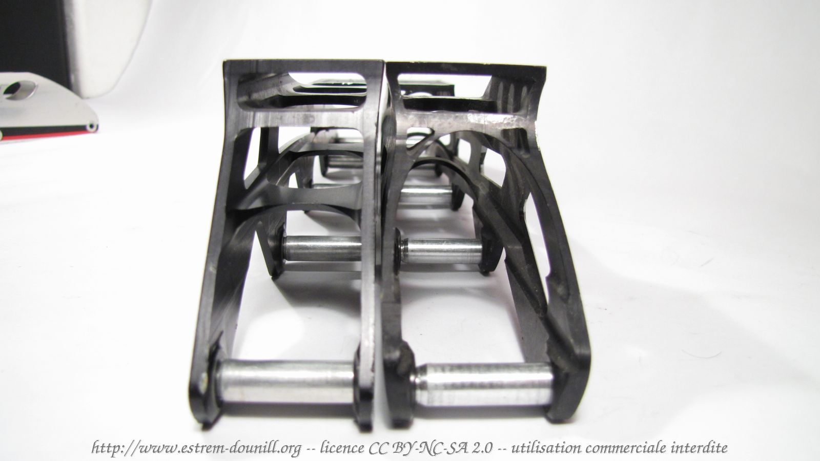 salomon_S.LAB_RacingArch_84_team_salomon_comparaison_salomon_tension_force_arriere.jpg