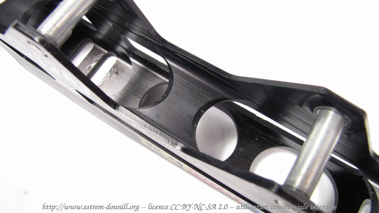 salomon_S.LAB_RacingArch_84_team_salomon_detail_pont.jpg