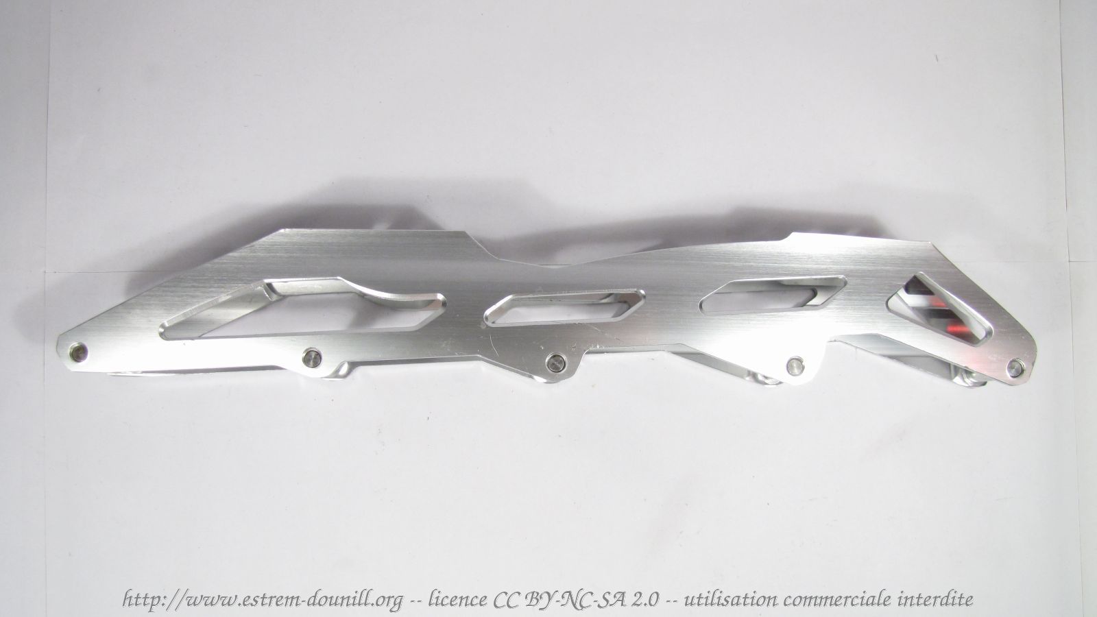 salomon_tension_force_DR190_UFS_gauche.jpg