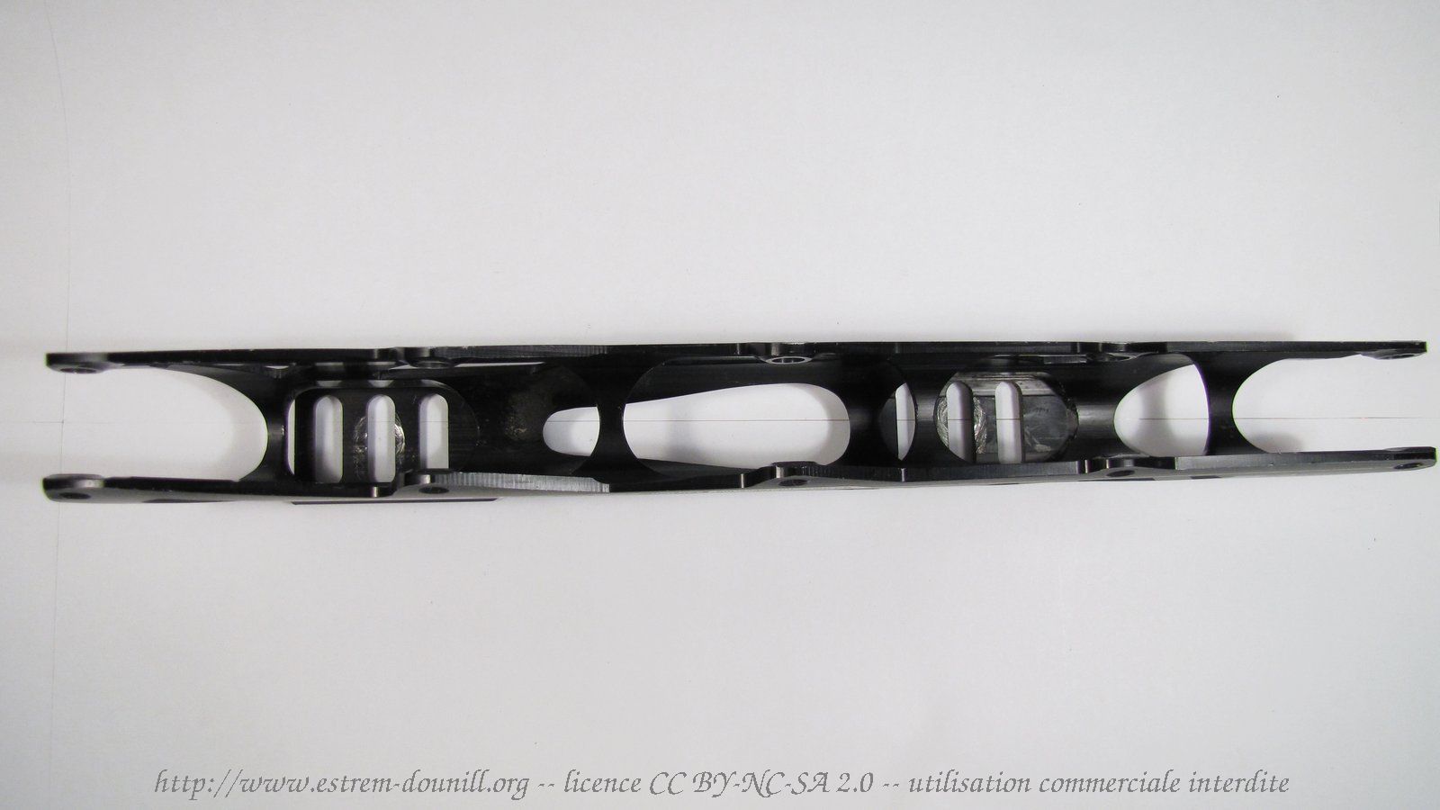 salomon_tension_force_DR220_dessous.jpg