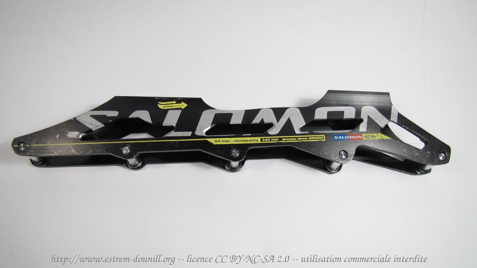 salomon_tension_force_DR220_gauche.jpg