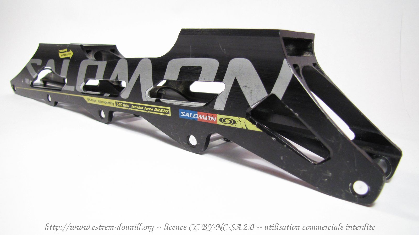 salomon_tension_force_DR220_profil_arriere.jpg