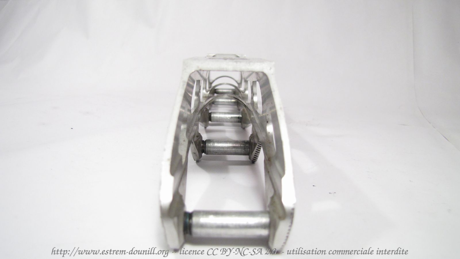 salomon_tension_force_slash_5_avant.jpg