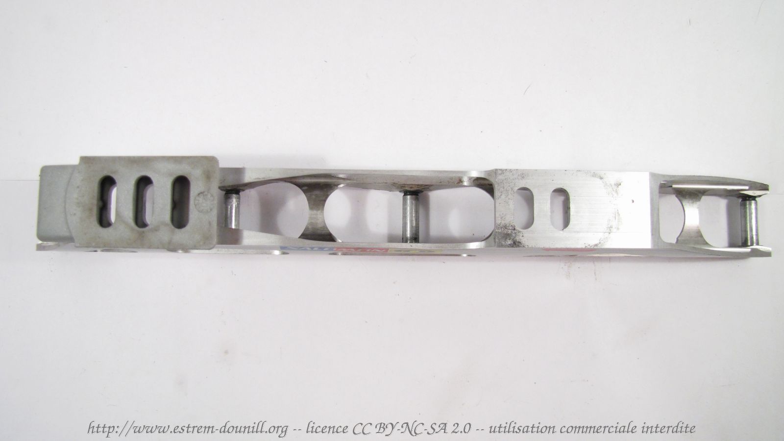salomon_tension_force_slash_5_dessus_avec_cale.jpg