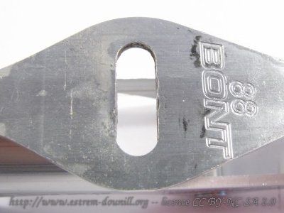 bont_sniper_88_detail_embase_avant_dessus.jpg