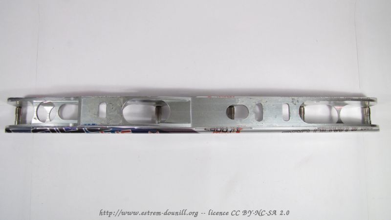 cadomotus_pro_downhill_6x84_dessus.jpg