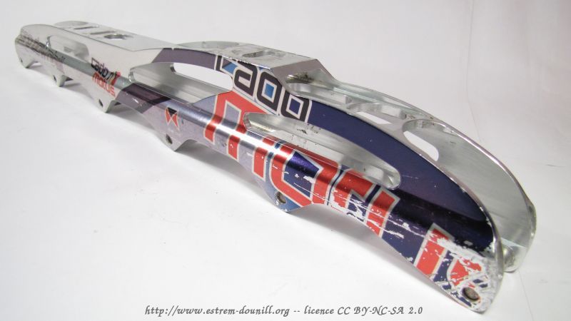 cadomotus_pro_downhill_6x84_profil_arriere.jpg