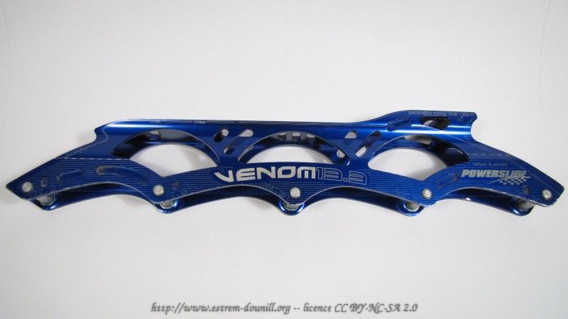 powerslide_venom13.3_gauche.jpg