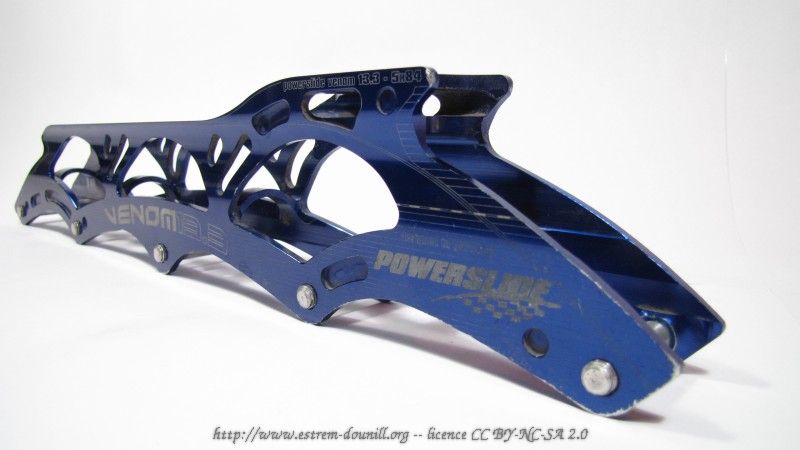 powerslide_venom13.3_profil_arriere.jpg