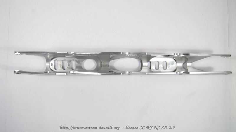 salomon_tension_force_DR190_UFS_dessous.jpg