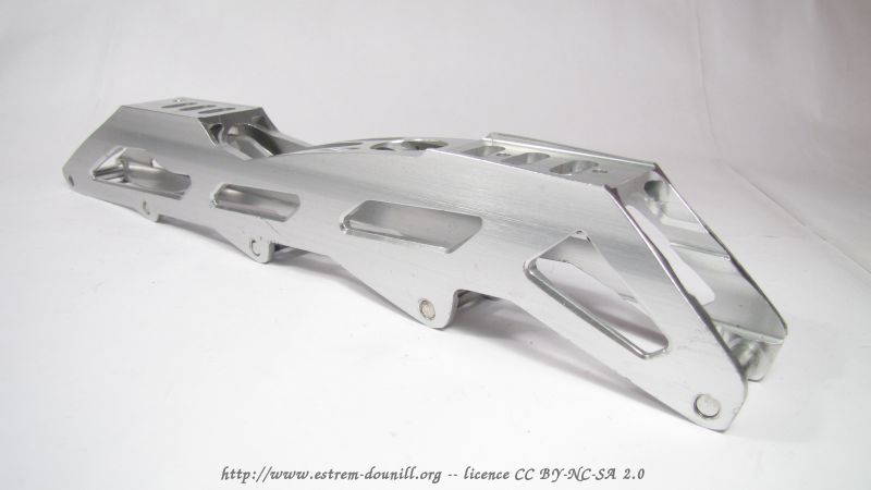 salomon_tension_force_DR190_UFS_profil_arriere.jpg