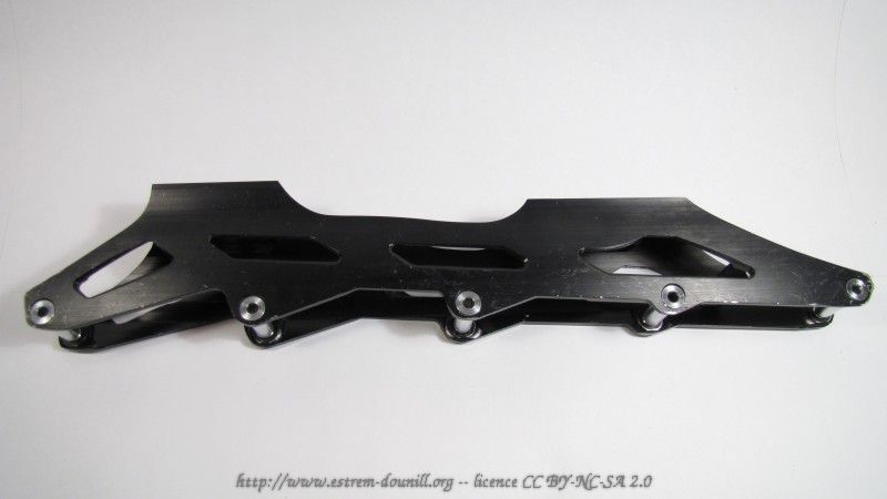 salomon_tension_force_DR220_droite.jpg