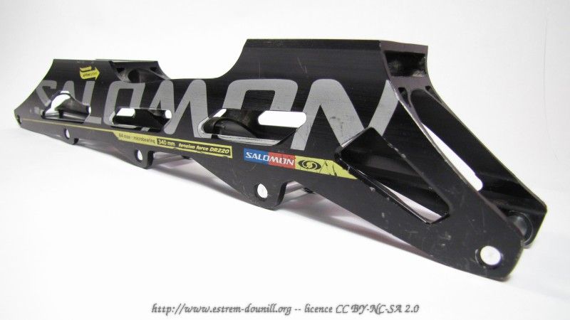 salomon_tension_force_DR220_profil_arriere.jpg