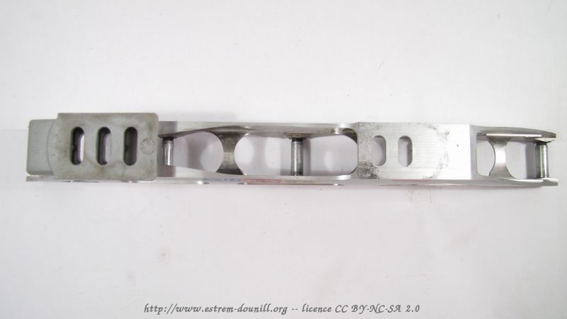 salomon_tension_force_slash_5_dessus_avec_cale.jpg